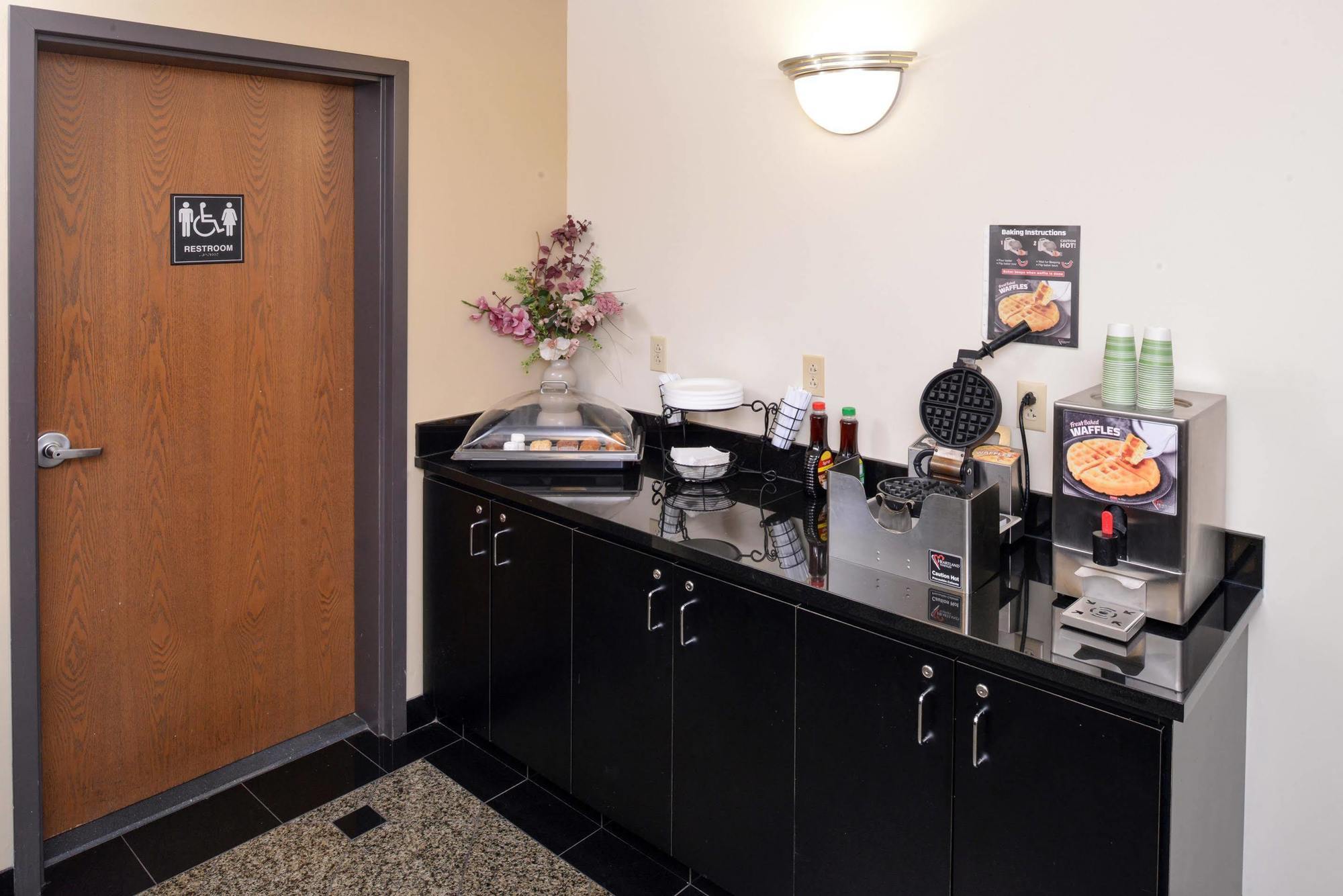 Americas Best Value Inn - Collinsville / St. Louis Eksteriør billede