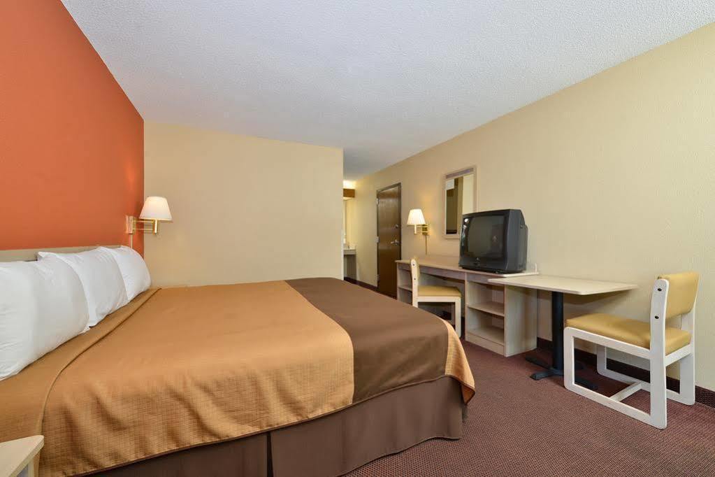 Americas Best Value Inn - Collinsville / St. Louis Eksteriør billede